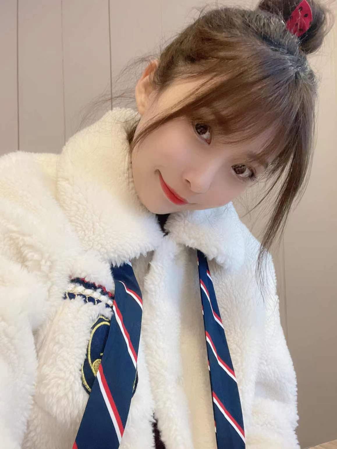 一家私密场子，昨天刚体验的嫩女简直是粉嫩多汁啊