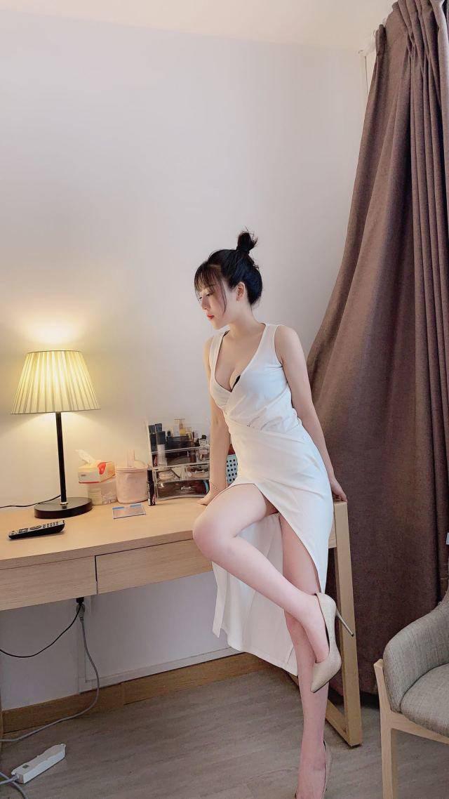 身材好 性感的妹子