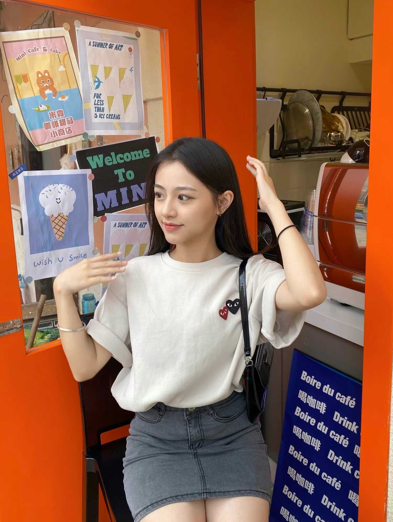 普陀奶大服务超好的小姐姐