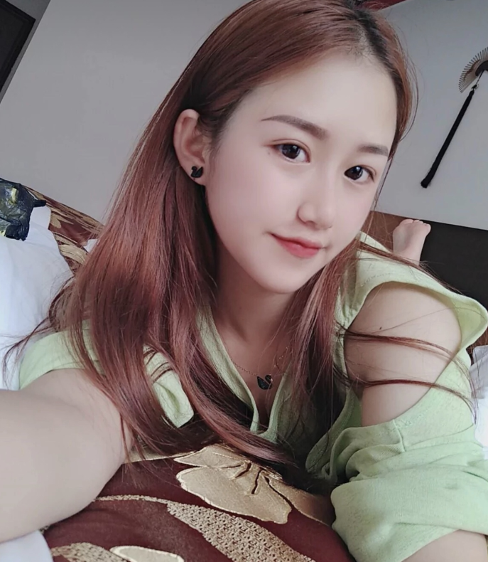 肤白貌美，美馨，大学生短期兼职